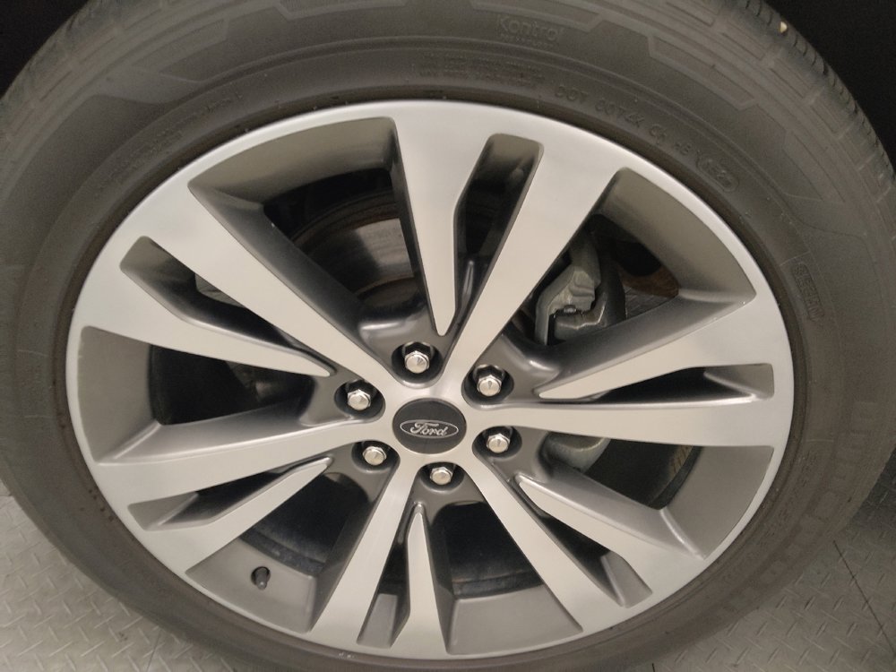 Used 2020 Ford Expedition Limited w/ Equipment Group 302A RWD image 31