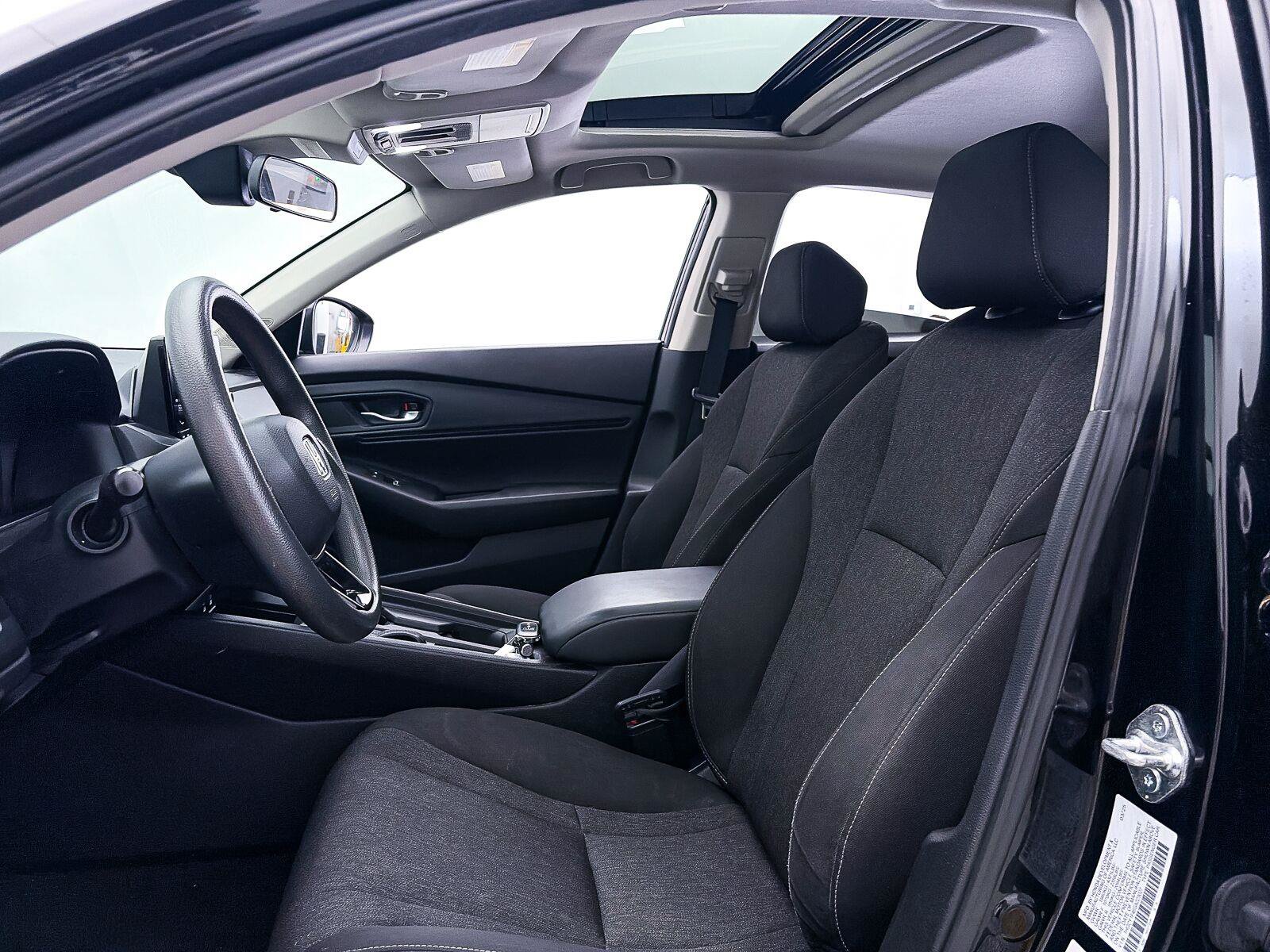Used 2025 Honda Accord SE image 17