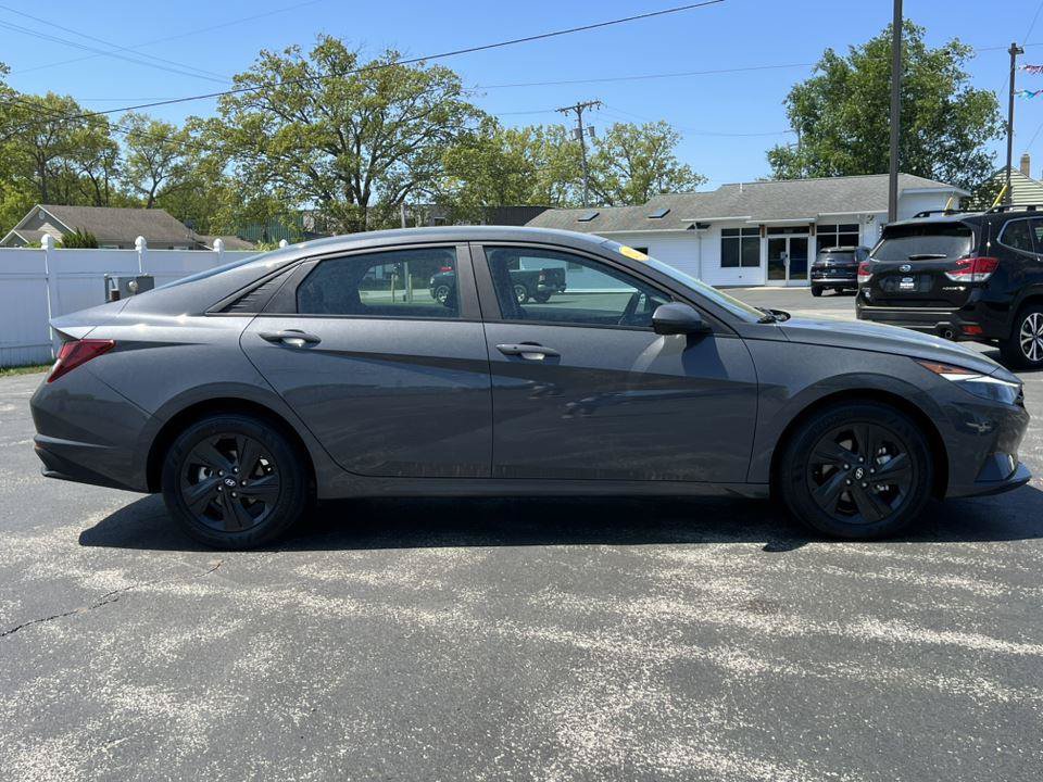 Used 2023 Hyundai Elantra SEL FWD image 33