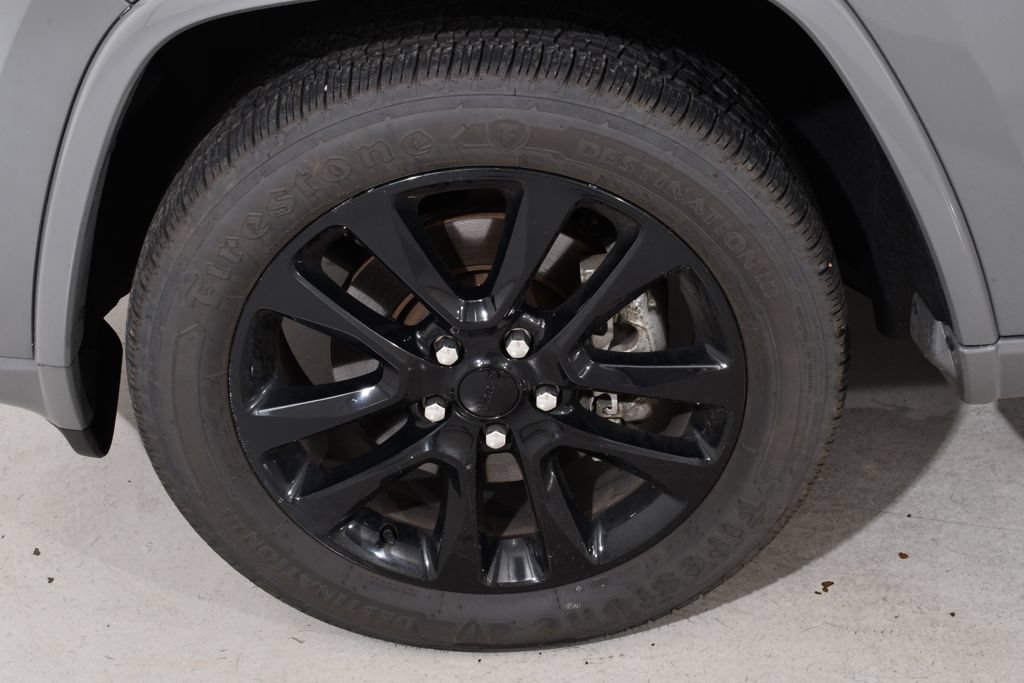 Used 2021 Jeep Grand Cherokee Laredo X AWD/4WD image 24