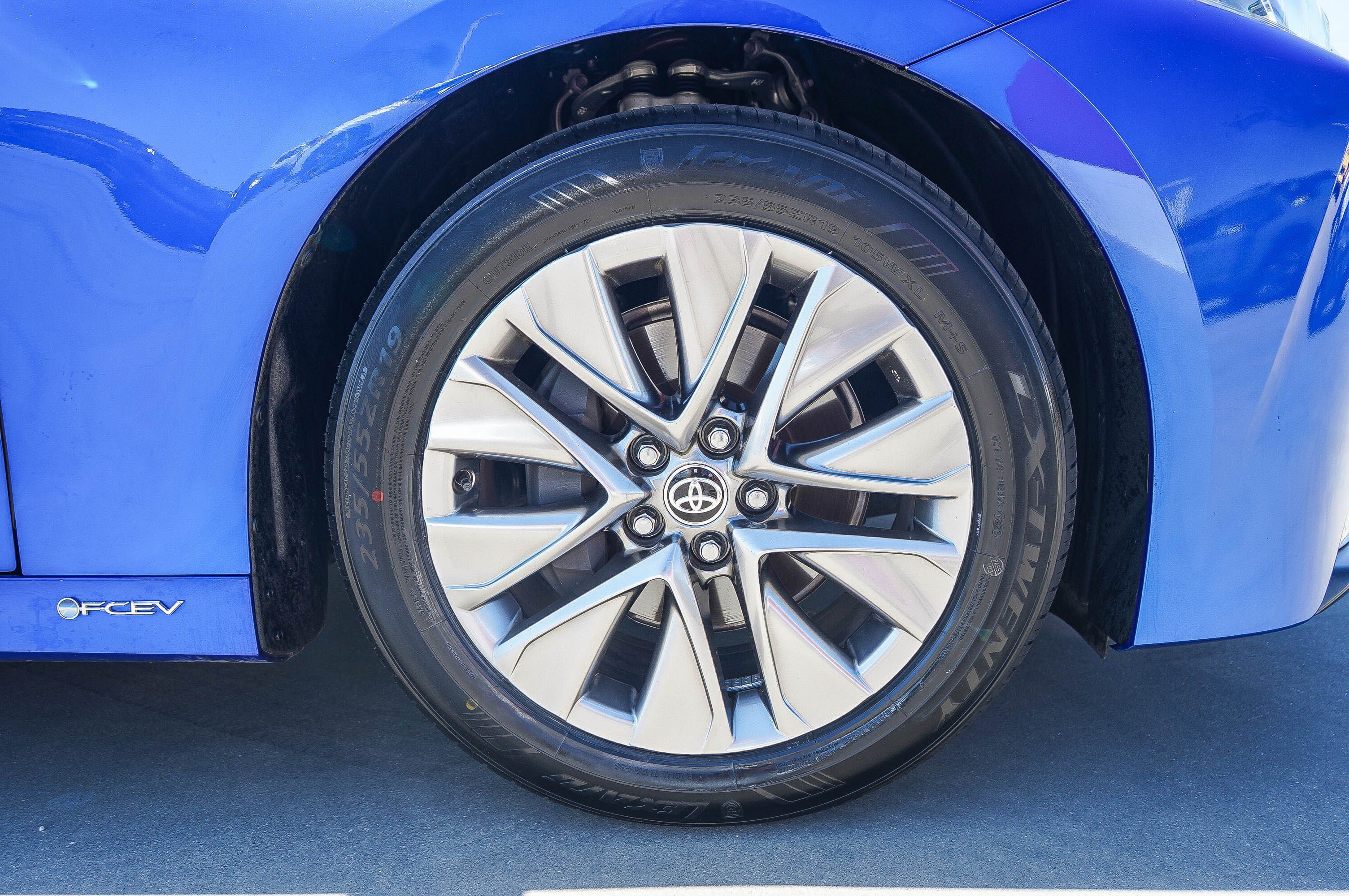 Certified 2025 Toyota Mirai XLE RWD image 10
