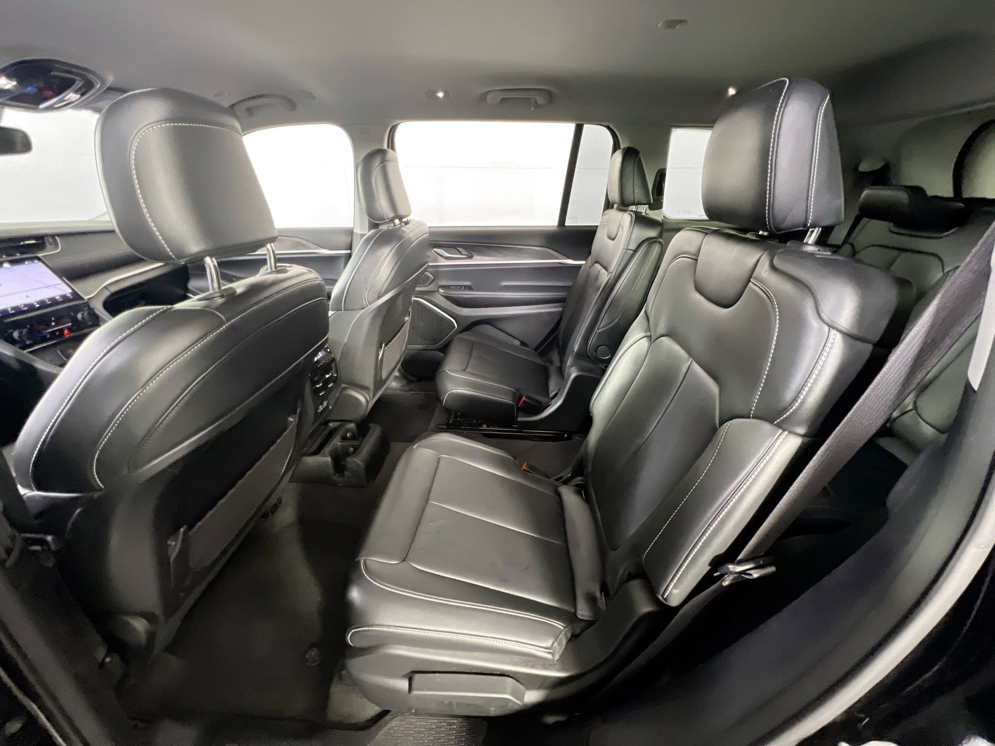 Used 2021 Jeep Grand Cherokee L Limited image 24