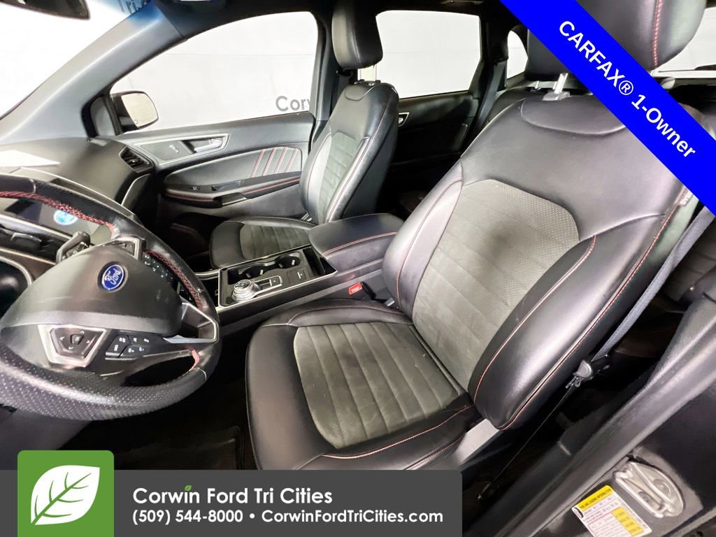 Used 2020 Ford Edge ST-Line w/ Cold Weather Package image 26