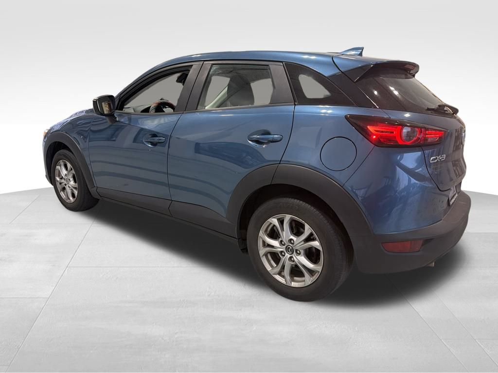 Used 2019 MAZDA CX-3 Sport w/ Sport I-ACTIVSENSE Package image 2