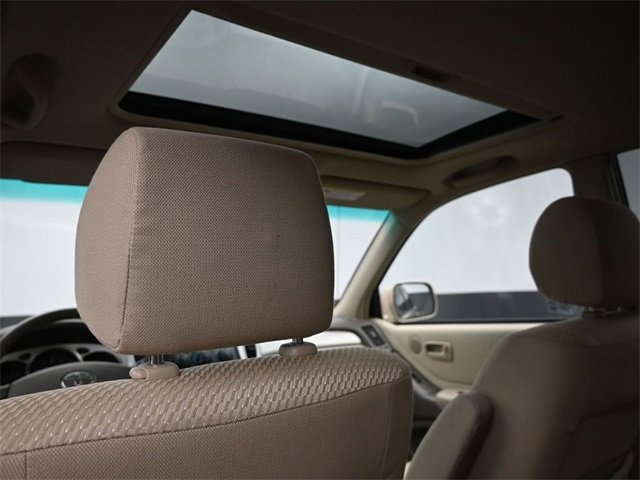 Used 2004 Toyota Highlander V6 image 28