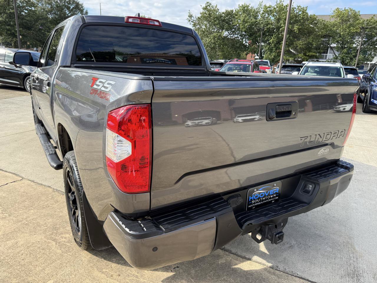 Used 2021 Toyota Tundra SR5 RWD image 3