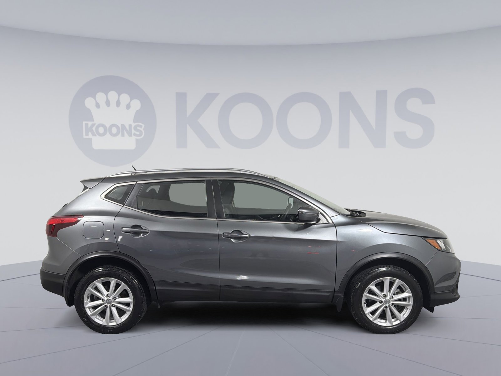 Used 2018 Nissan Rogue Sport SV image 8