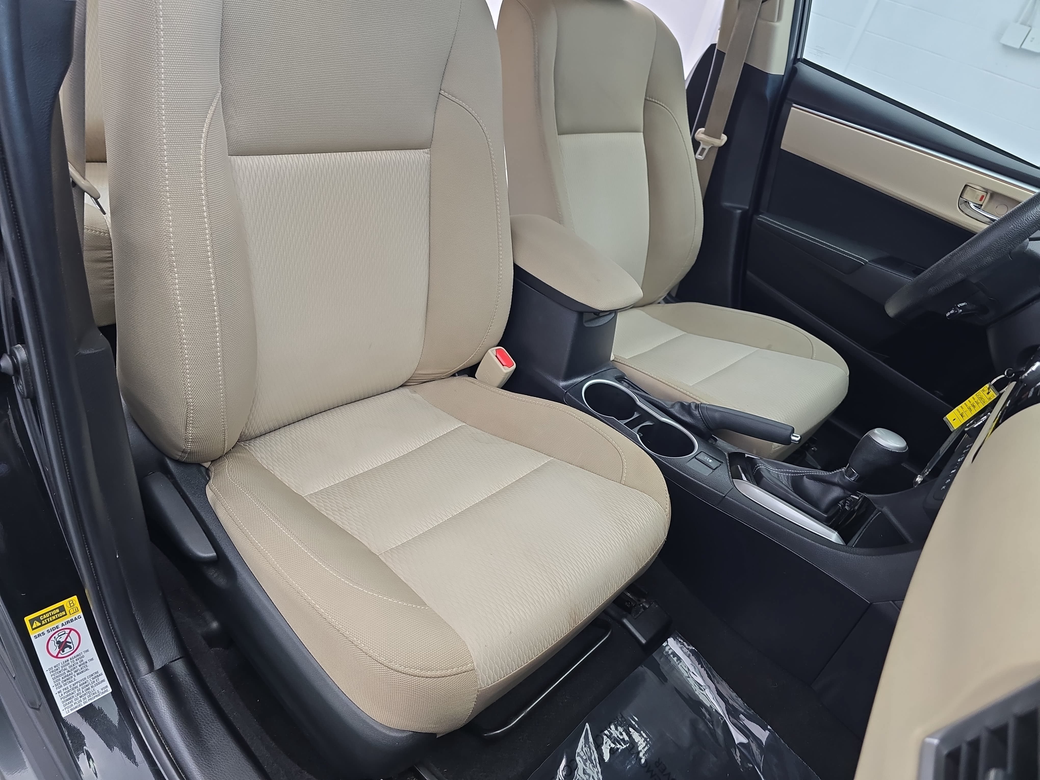 Used 2016 Toyota Corolla LE FWD image 10