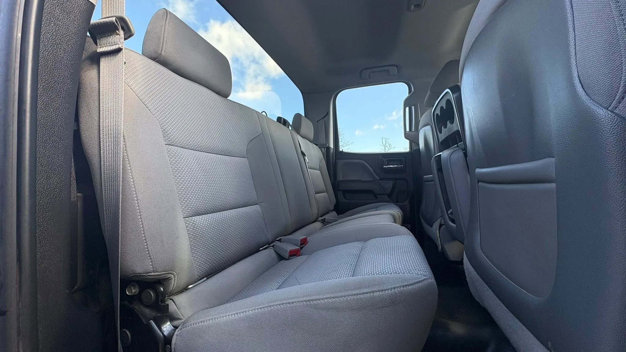 Used 2015 Chevrolet Silverado 2500 W/T w/ WT Convenience Package AWD/4WD image 32