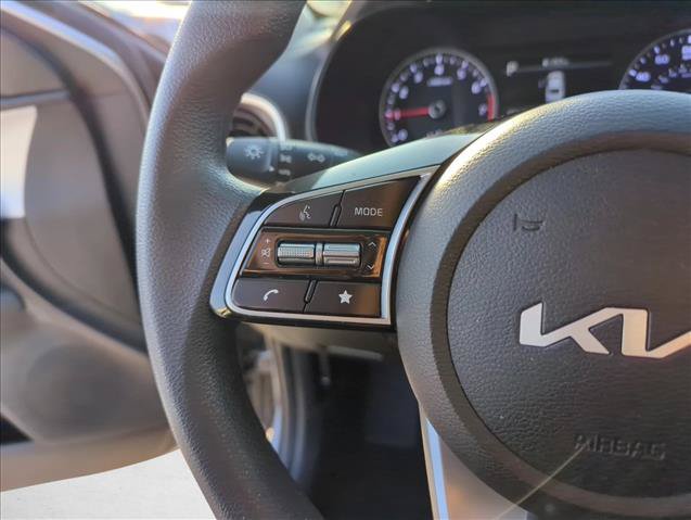 Used 2023 Kia Forte LXS FWD image 17