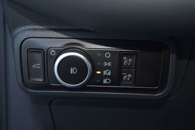 New 2026 Ford Explorer Active w/ Active Comfort Package image 16