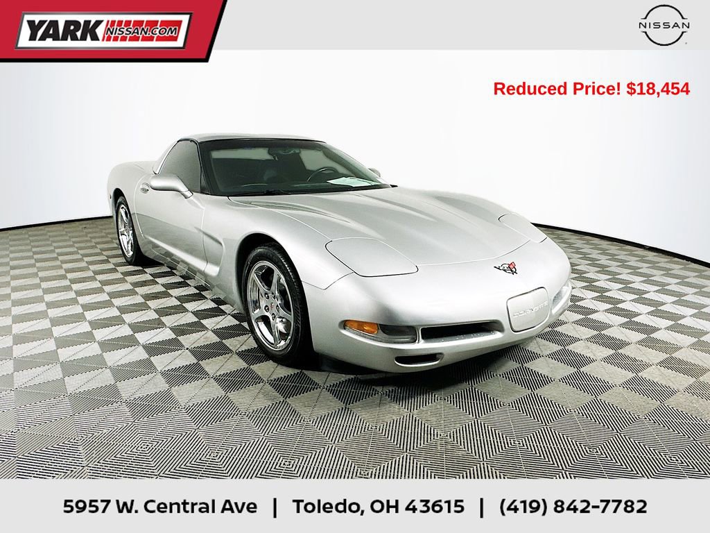 Used 2004 Chevrolet Corvette Coupe w/ Roof Package
