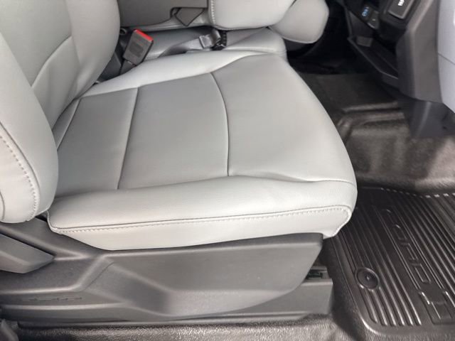 New 2026 Ford F250 XL w/ XL Chrome Package image 22