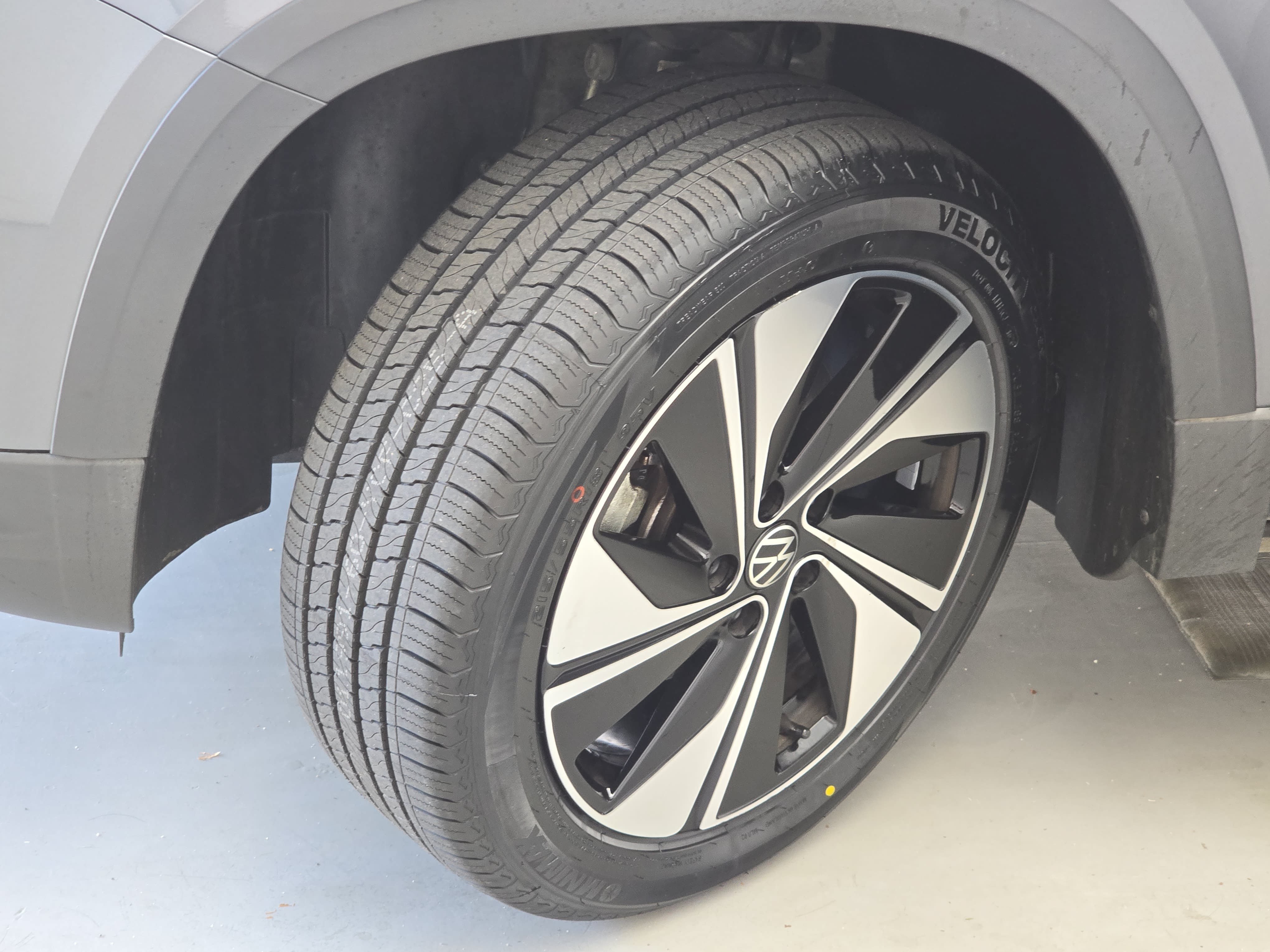 Certified 2024 Volkswagen Taos SE AWD/4WD image 32