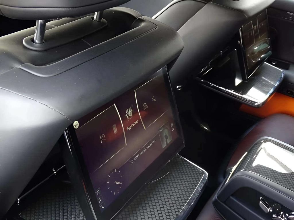 Certified 2024 Rolls-Royce Ghost Black Badge w/ Black Badge Ghost Package AWD/4WD image 18