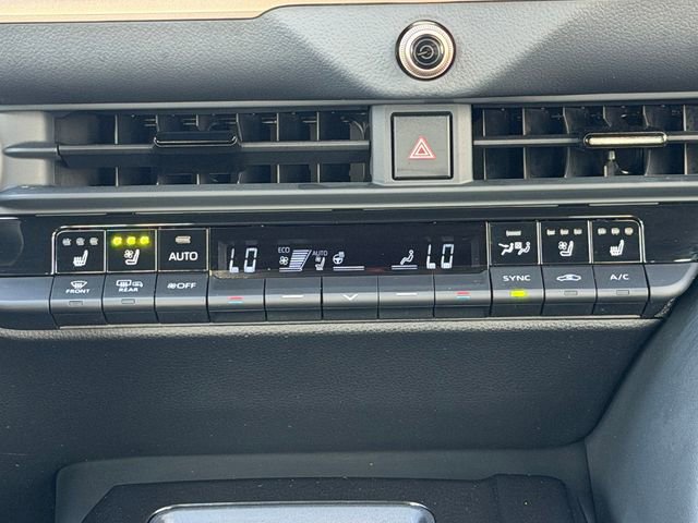 Certified 2024 Toyota Crown Platinum image 23