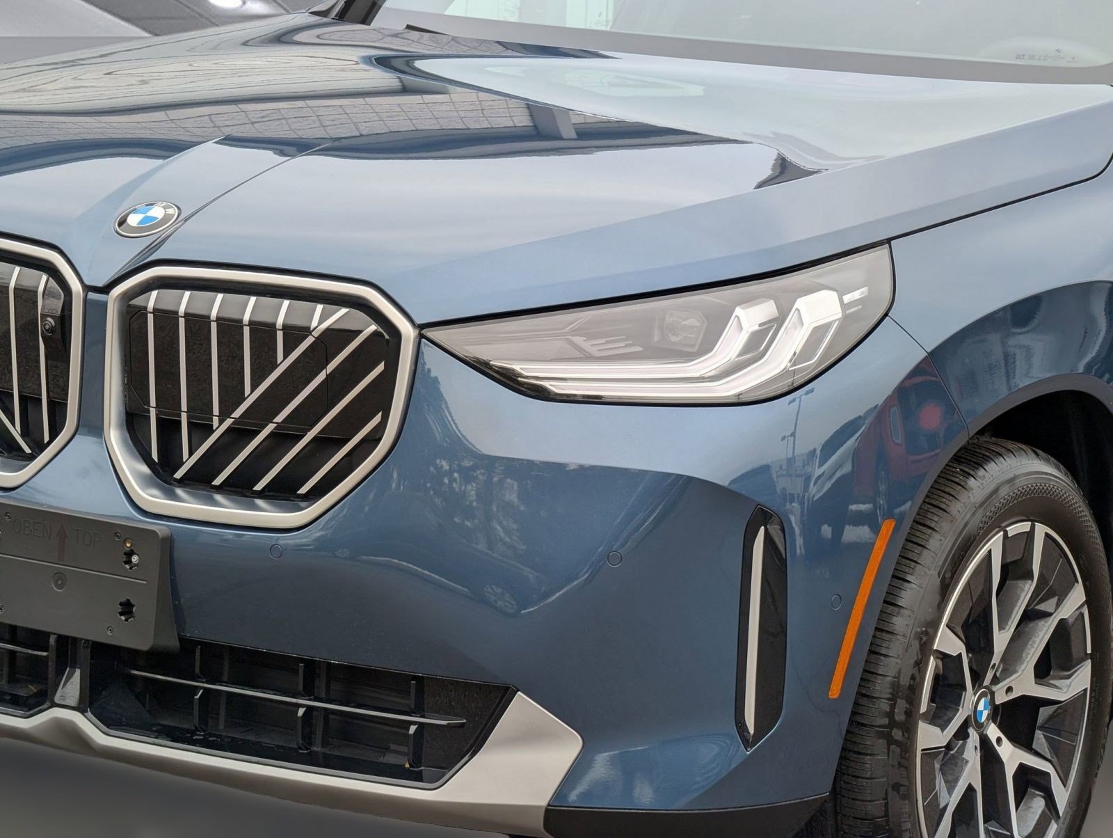 Certified 2025 BMW X3 xDrive30i w/ Premium Package image 11