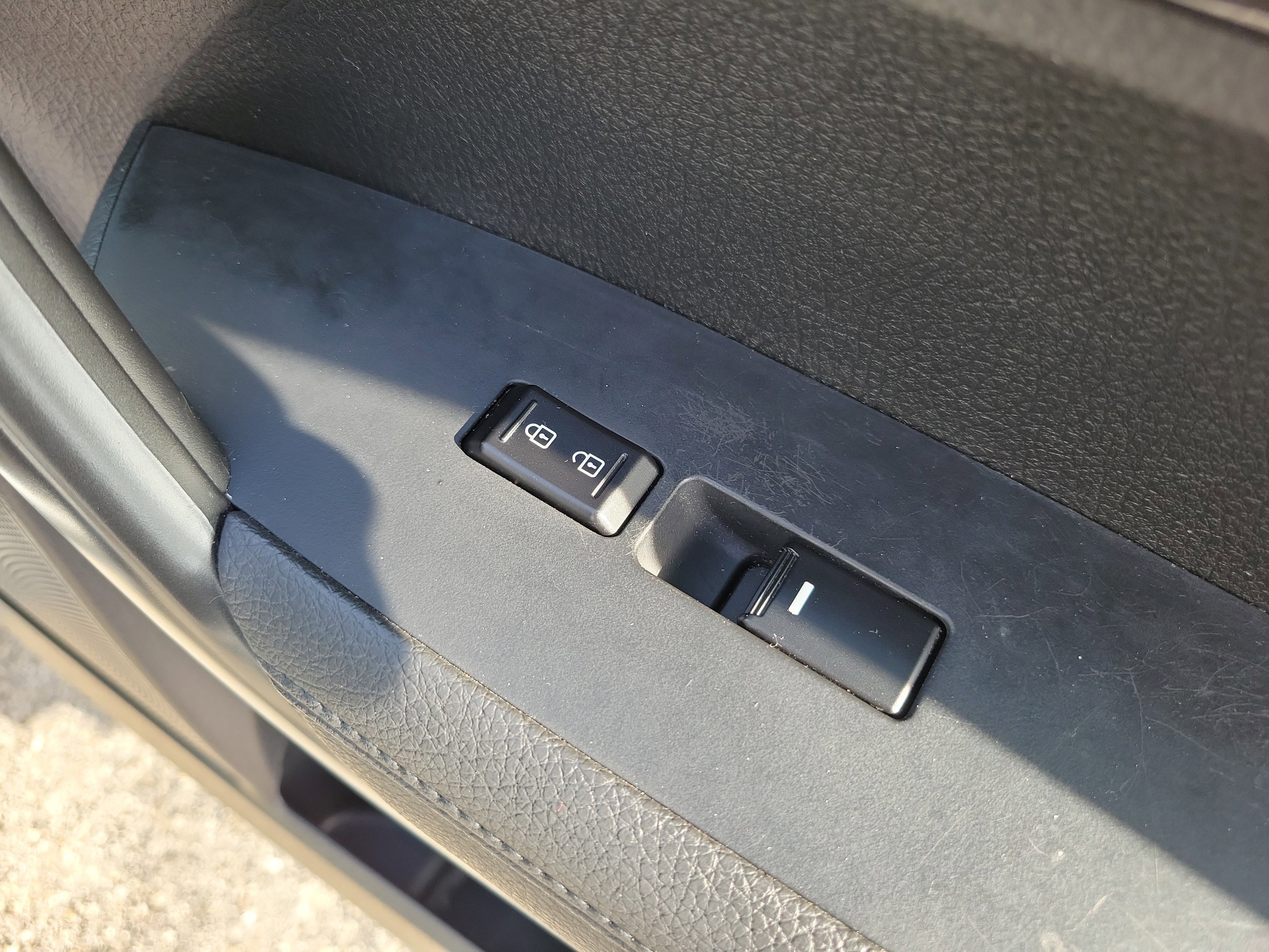 Used 2012 Kia Sorento EX image 11