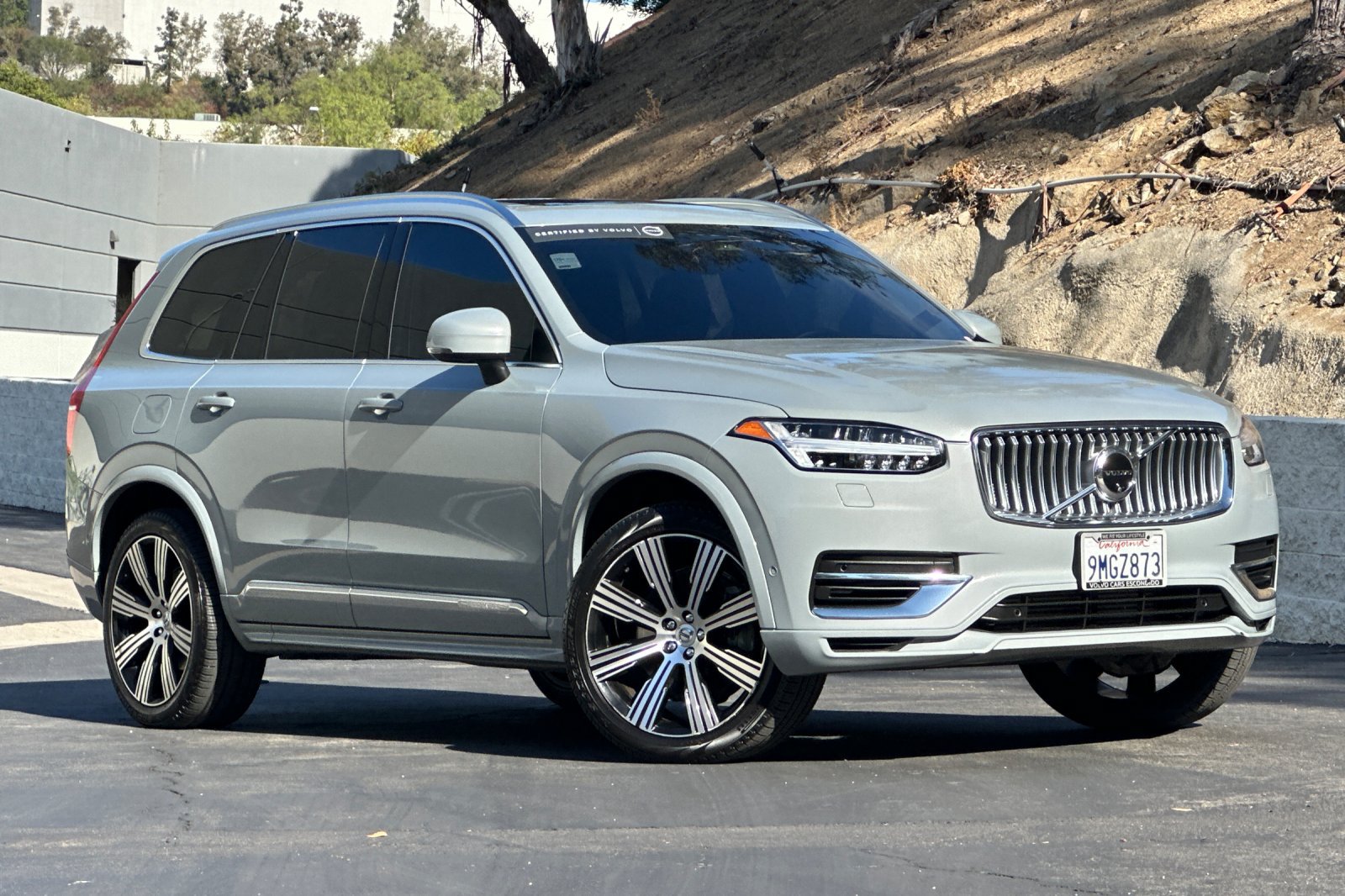 Certified 2024 Volvo XC90 T8 Plus w/ Protection Package Premier AWD/4WD image 2