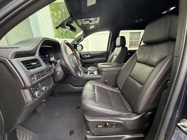 Used 2022 Chevrolet Tahoe RST w/ Luxury Package AWD/4WD image 18