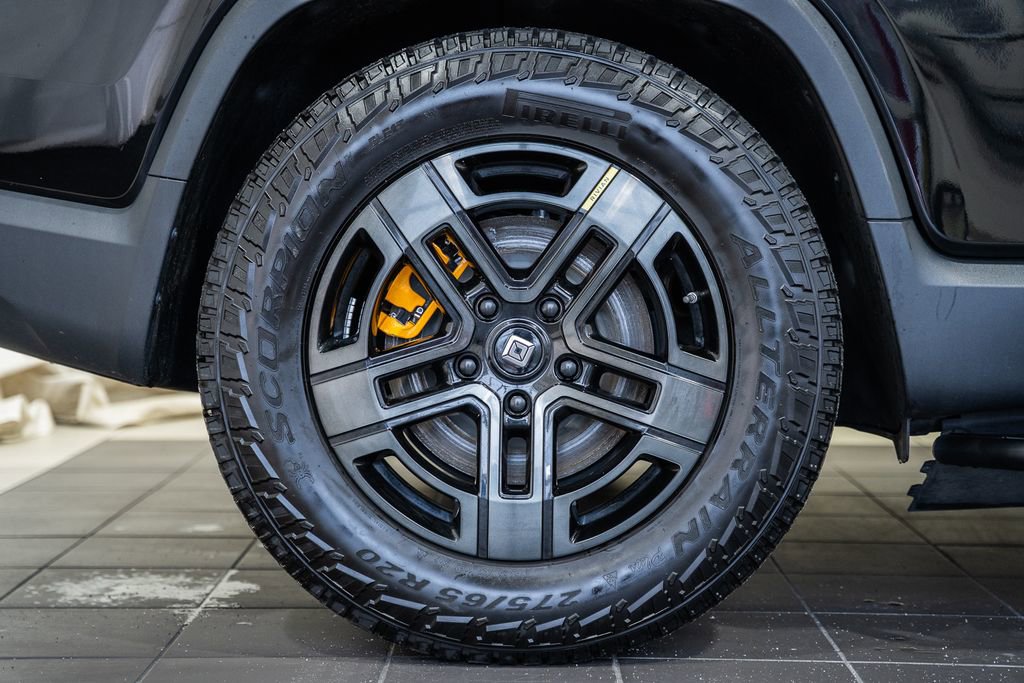 Used 2022 Rivian R1T Adventure image 17
