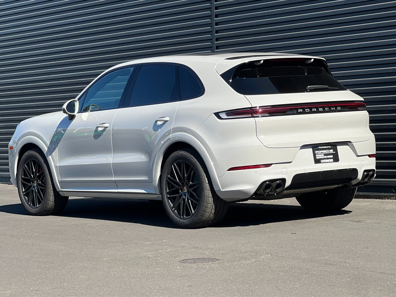 Certified 2026 Porsche Cayenne S AWD/4WD image 4