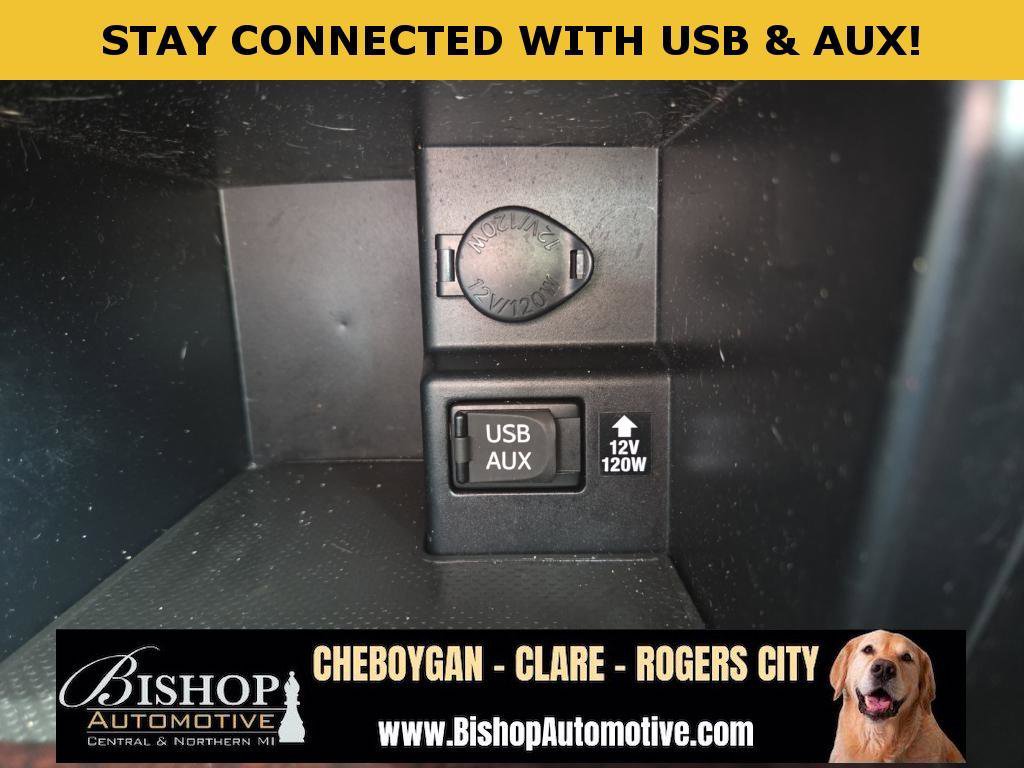 Used 2013 Toyota Camry XLE w/ Leather Pkg image 16