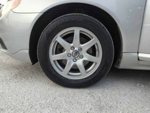 Used 2010 Volvo V70 image 28