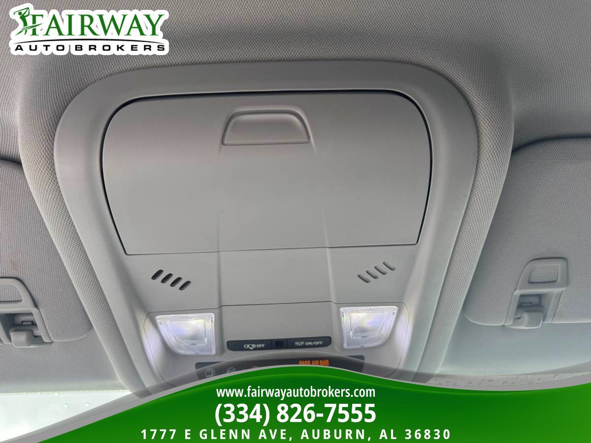 Used 2020 Chevrolet Equinox LT image 24