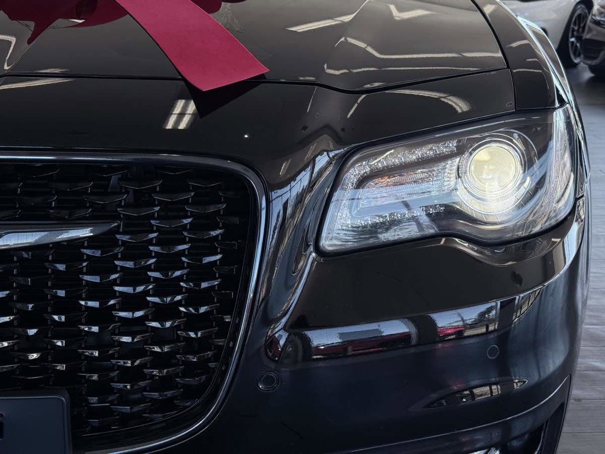 Used 2021 Chrysler 300 S w/ S Model Appearance Package image 6