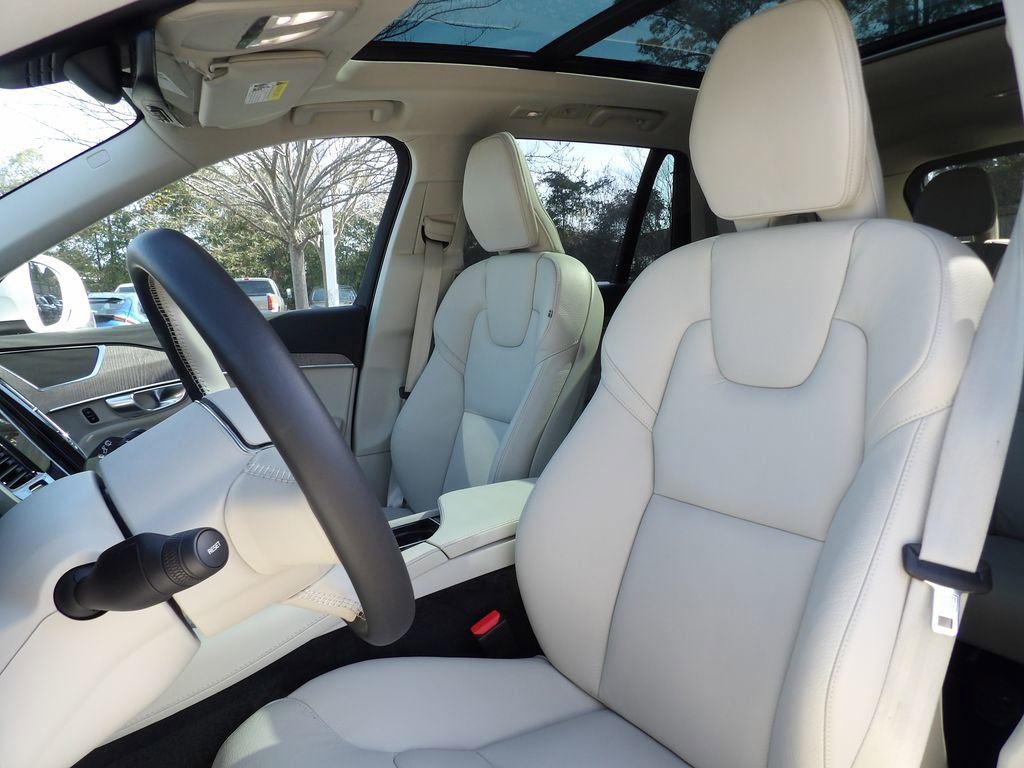 Certified 2024 Volvo XC90 B6 Plus w/ Protection Package Premier image 11