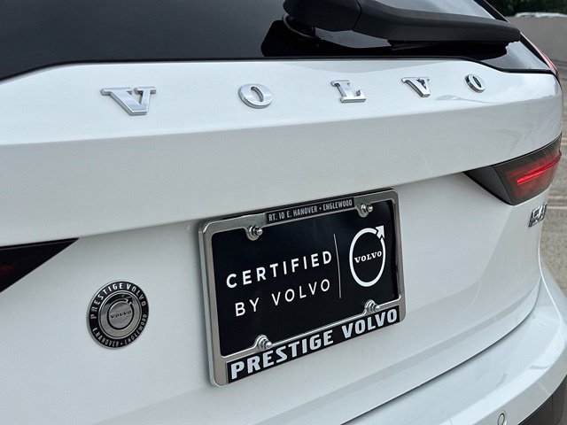 Certified 2025 Volvo V90 B6 Cross Country Plus AWD/4WD image 36