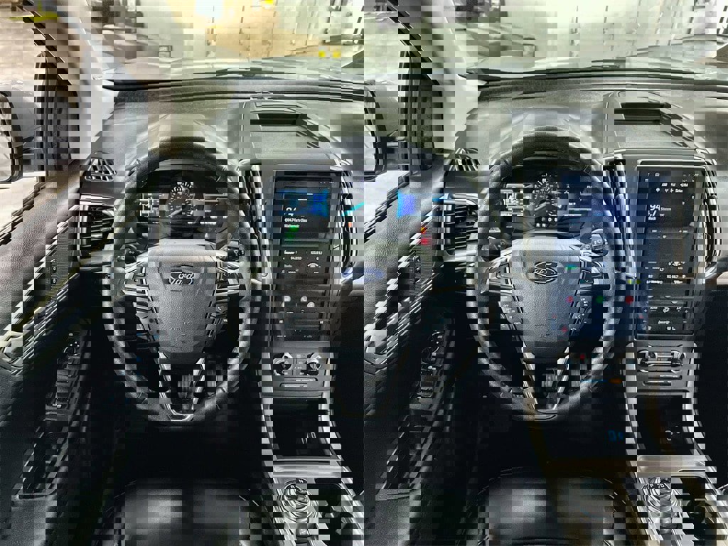 Used 2024 Ford Edge SEL image 17