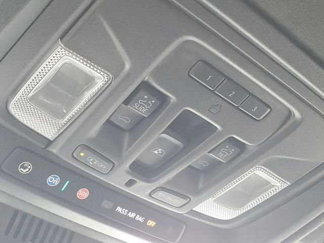 Used 2022 GMC Sierra 1500 AT4X image 25