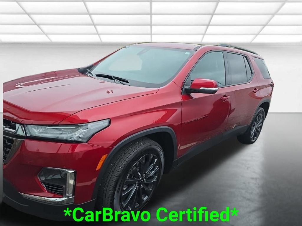 Used 2023 Chevrolet Traverse RS FWD image 2