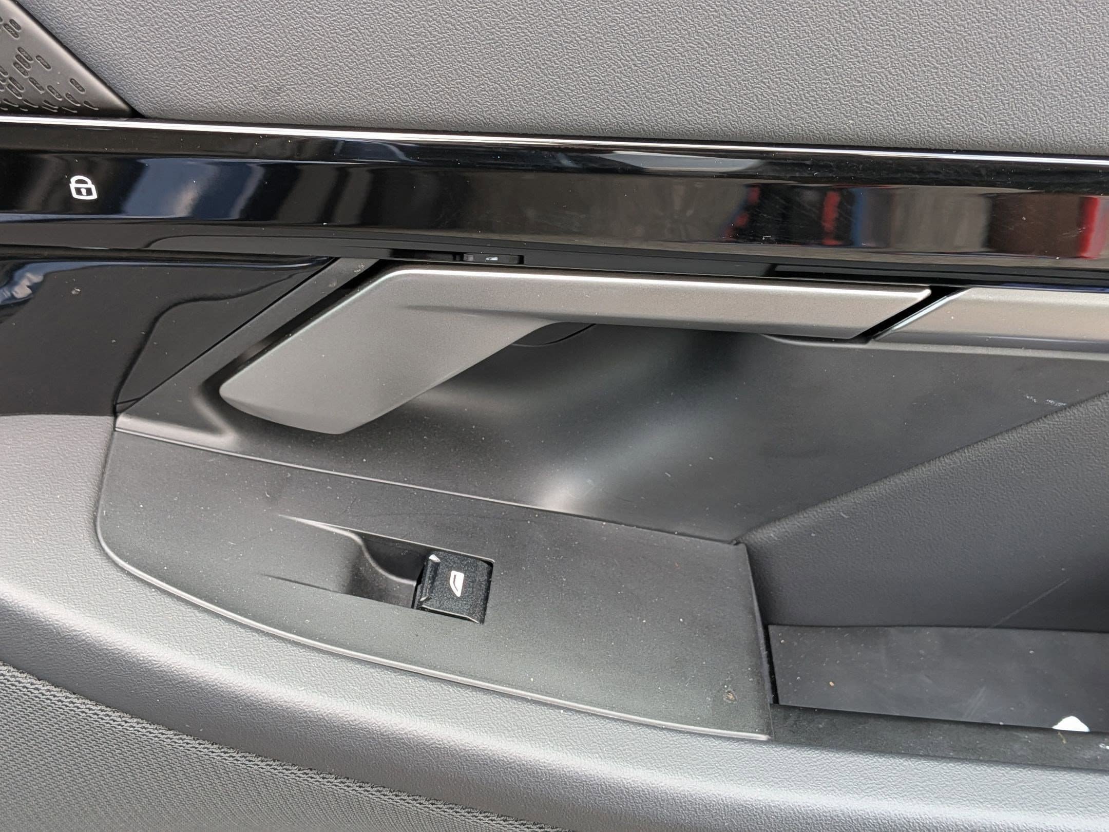 Used 2025 BMW 530i RWD image 36
