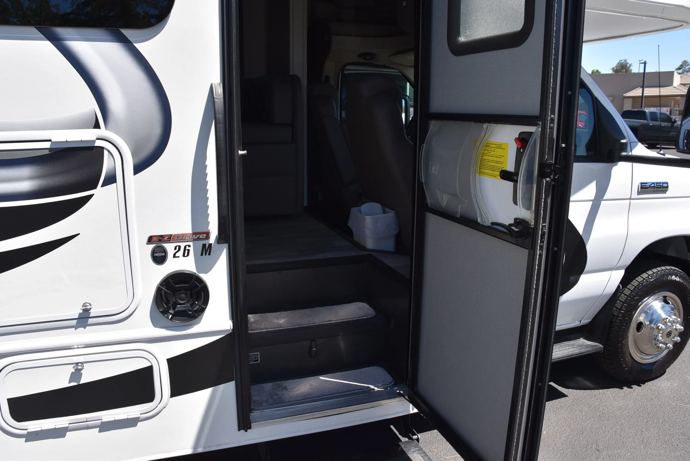 Used 2021 Ford E-450 and Econoline 450 Super Duty w/ Motorhome Prep Package RWD image 12