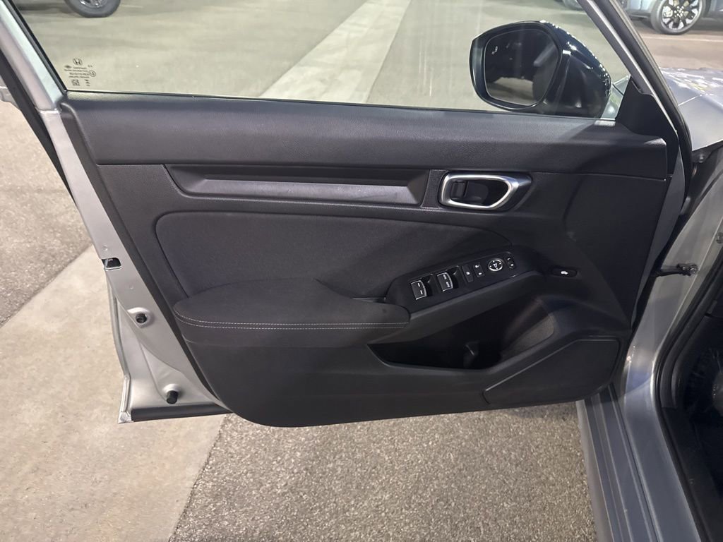 Used 2025 Honda Civic Sport image 11