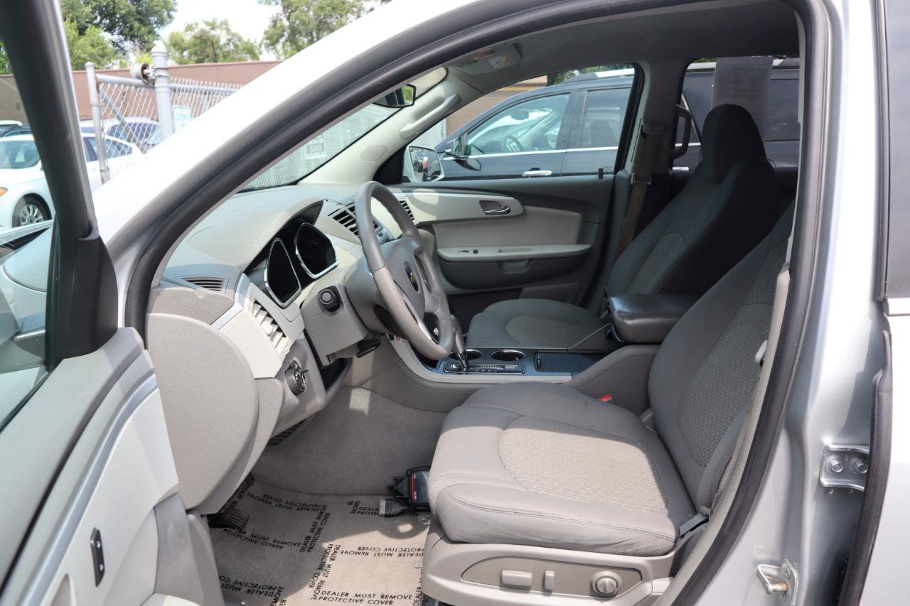 Used 2012 Chevrolet Traverse LT AWD/4WD image 19