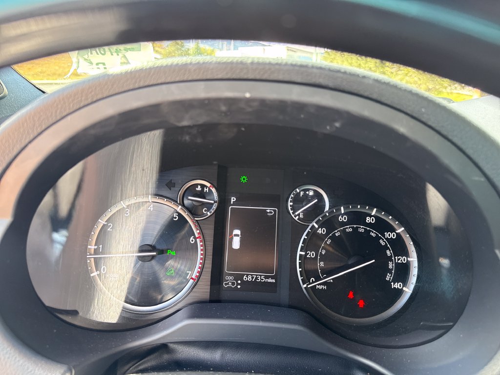 Used 2021 Lexus GX 460 Luxury w/ Sport Design Package AWD/4WD image 15