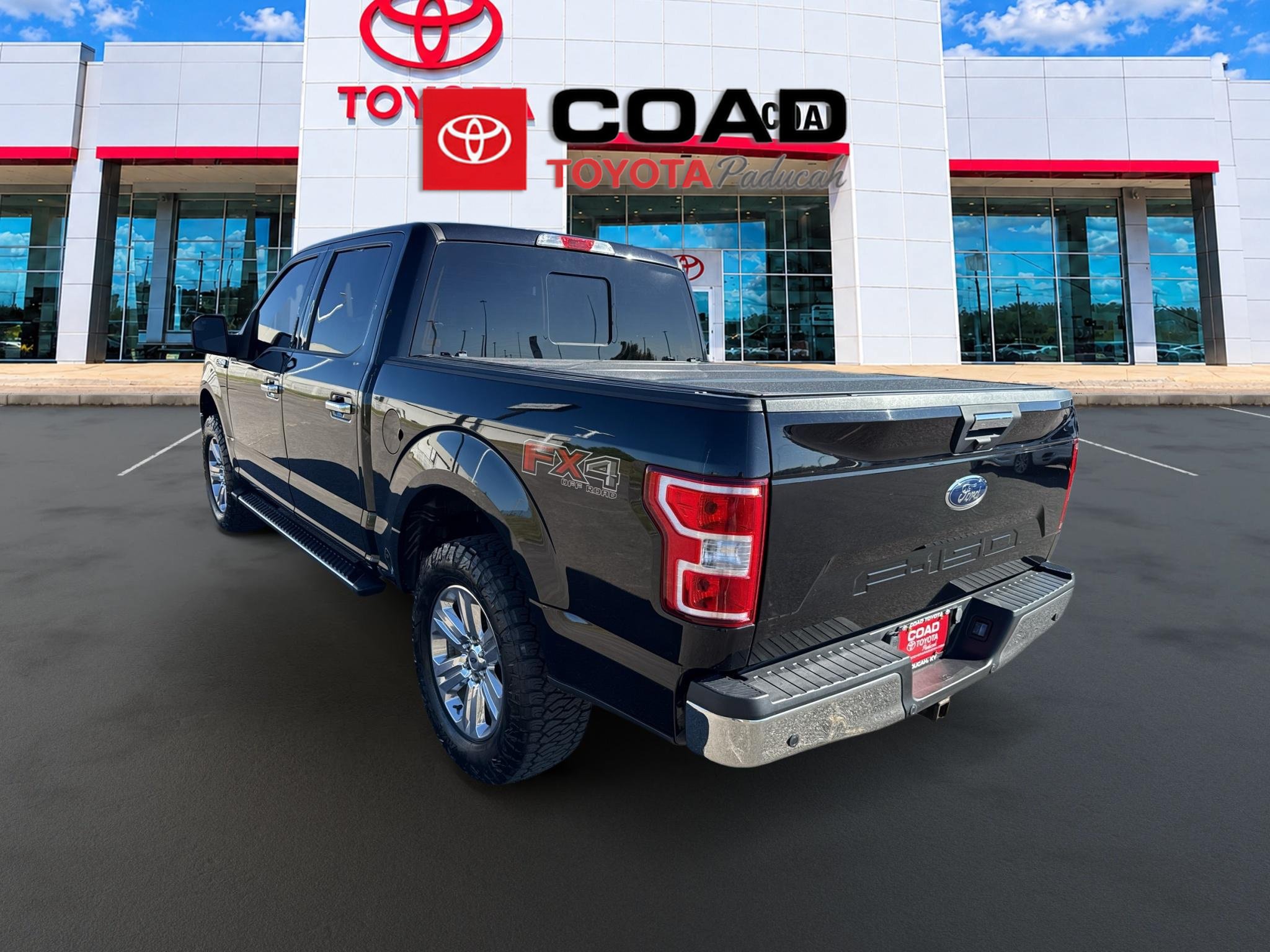Used 2019 Ford F150 XLT w/ Equipment Group 302A Luxury AWD/4WD image 3