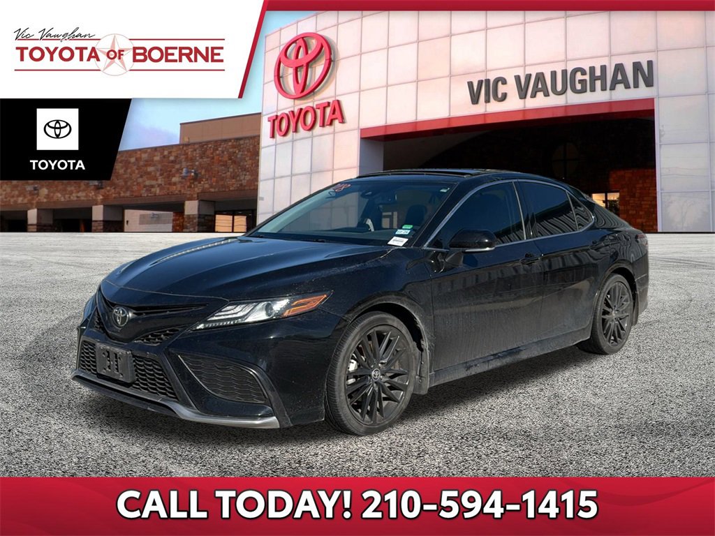 Used 2021 Toyota Camry XSE image 1