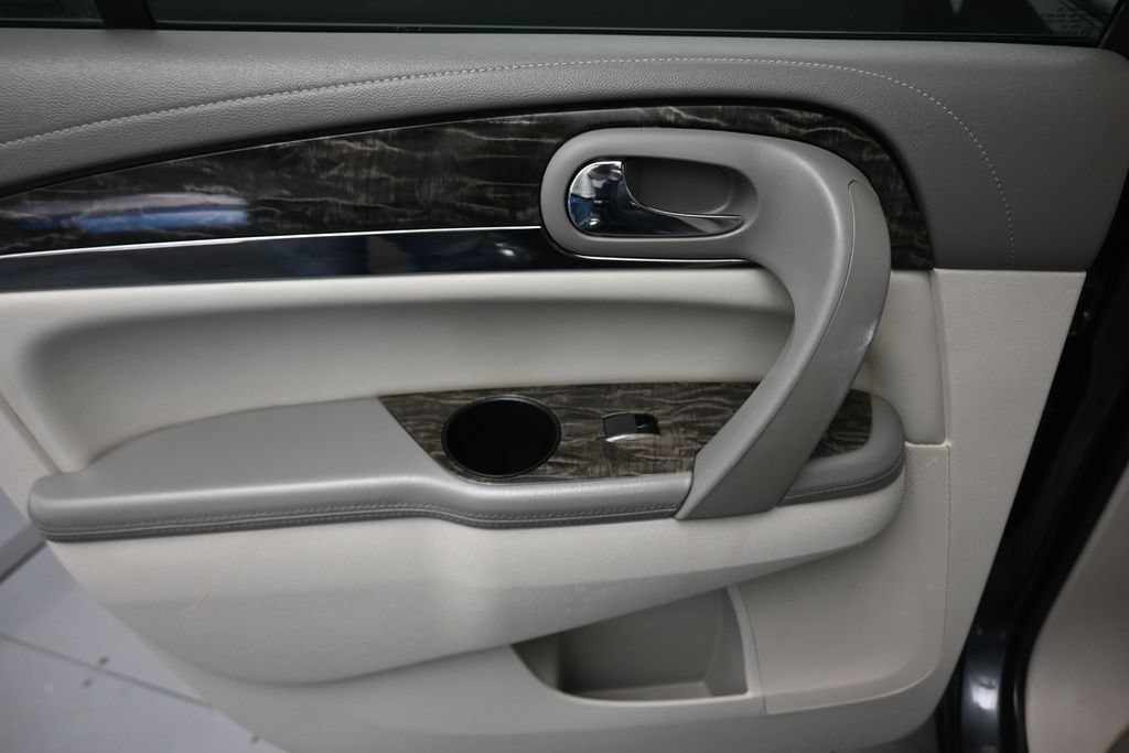 Used 2014 Buick Enclave Leather FWD image 29
