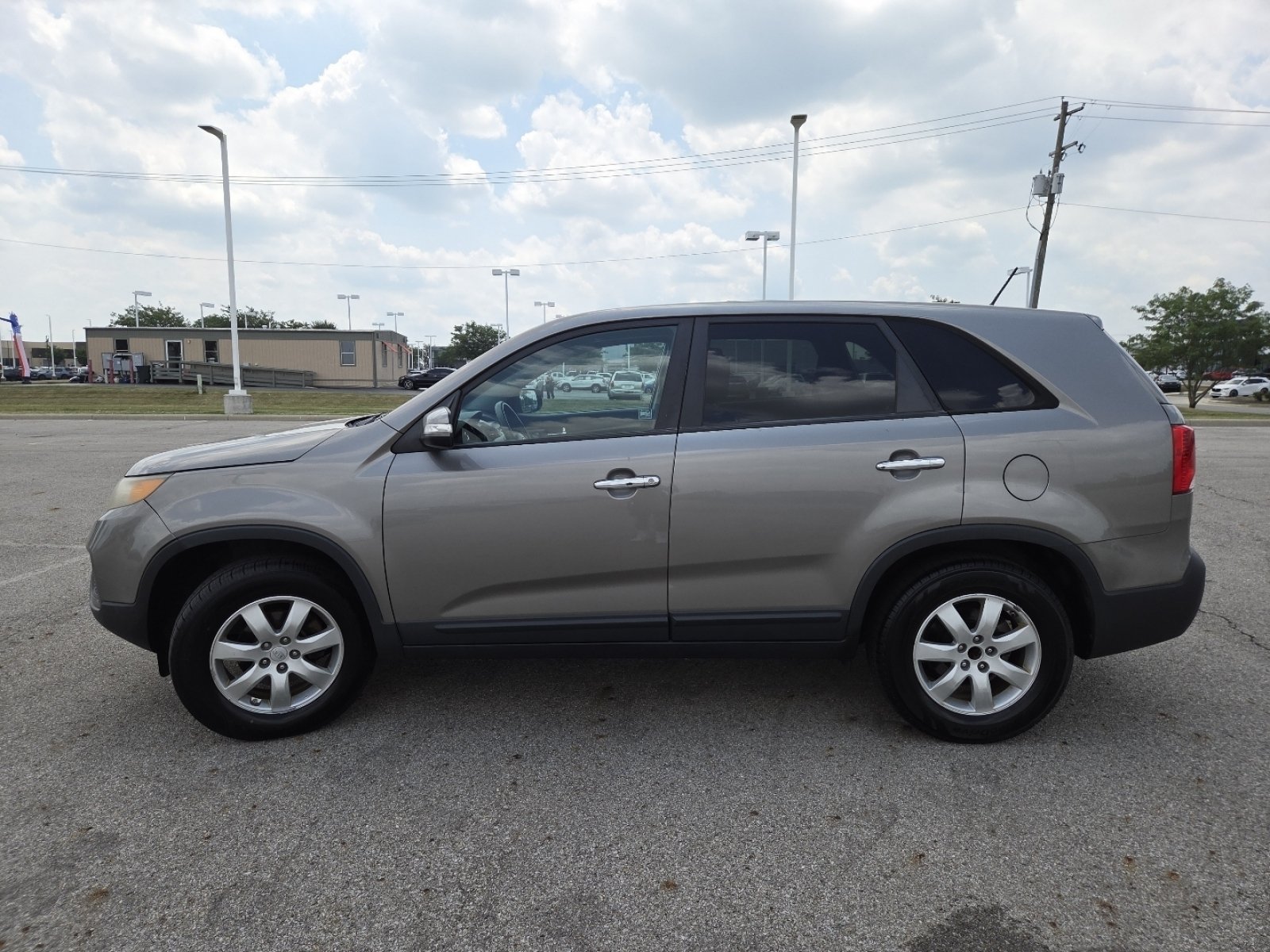 Used 2011 Kia Sorento 2WD image 11
