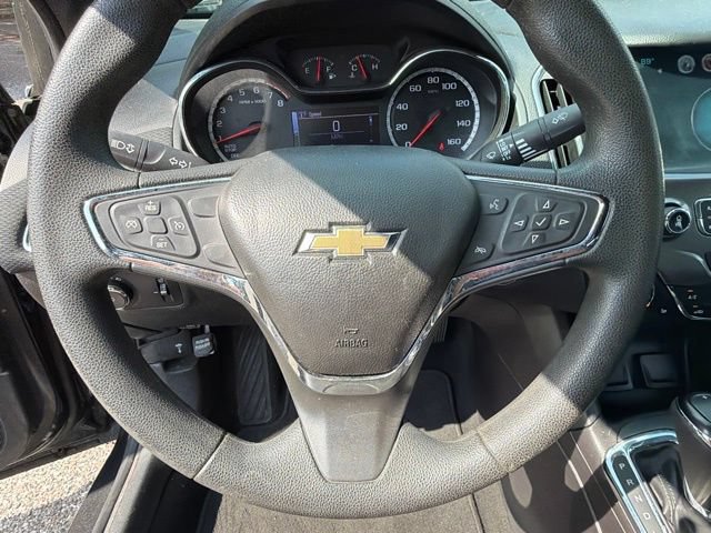 Used 2017 Chevrolet Cruze LT w/ Sun And Sound Package FWD image 32