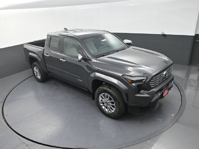 Used 2026 Toyota Tacoma Limited AWD/4WD image 23