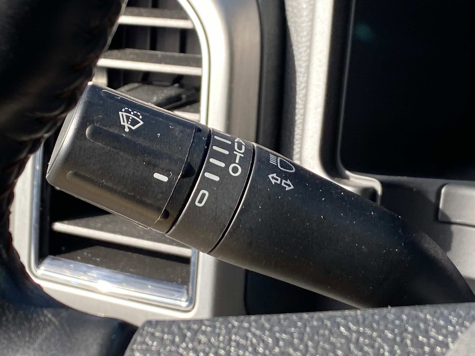 Used 2022 Ford F450 Platinum w/ FX4 Off-Road Package image 32