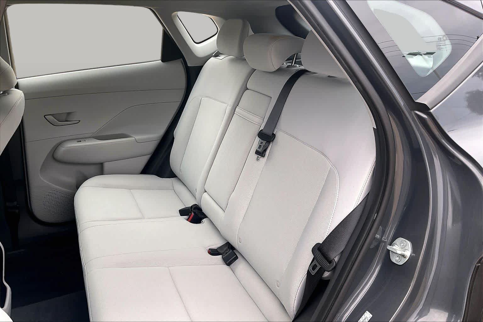 Certified 2024 Hyundai Kona SE FWD image 20