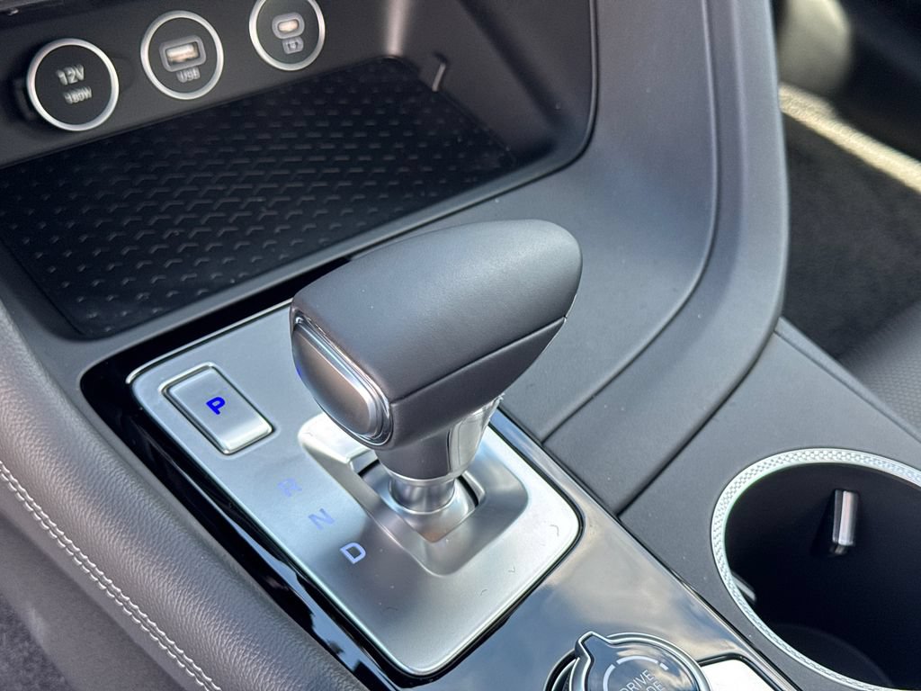 New 2026 Genesis G70 2.5T RWD image 32