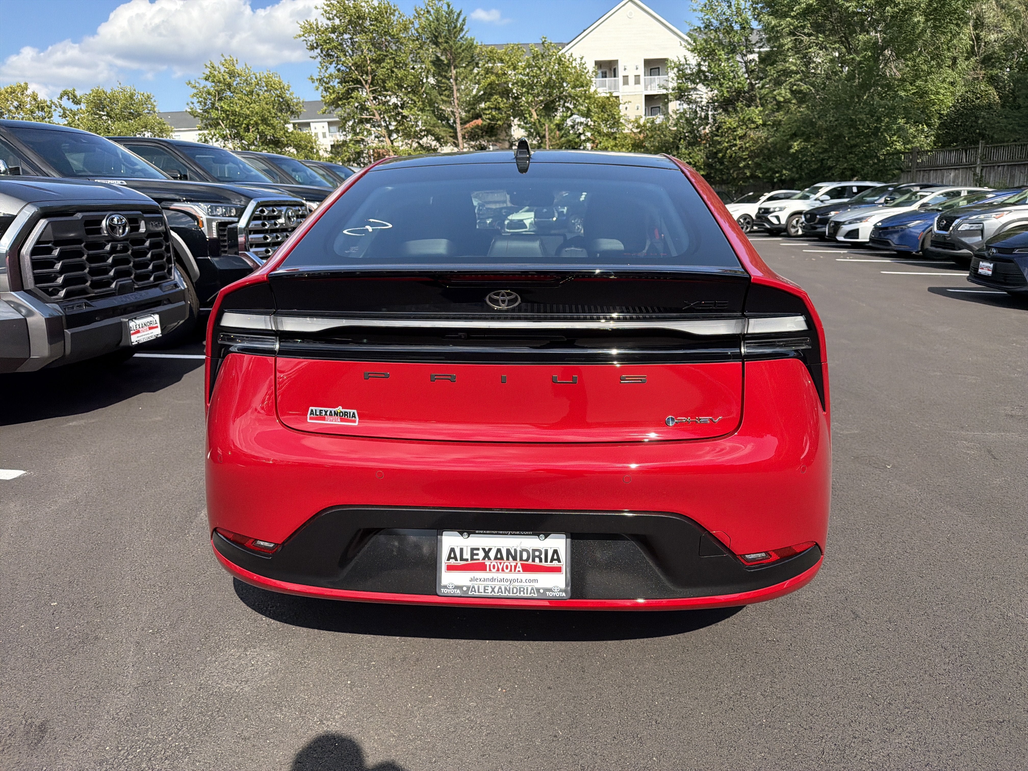 New 2026 Toyota Prius Plug-In Hybrid FWD image 5
